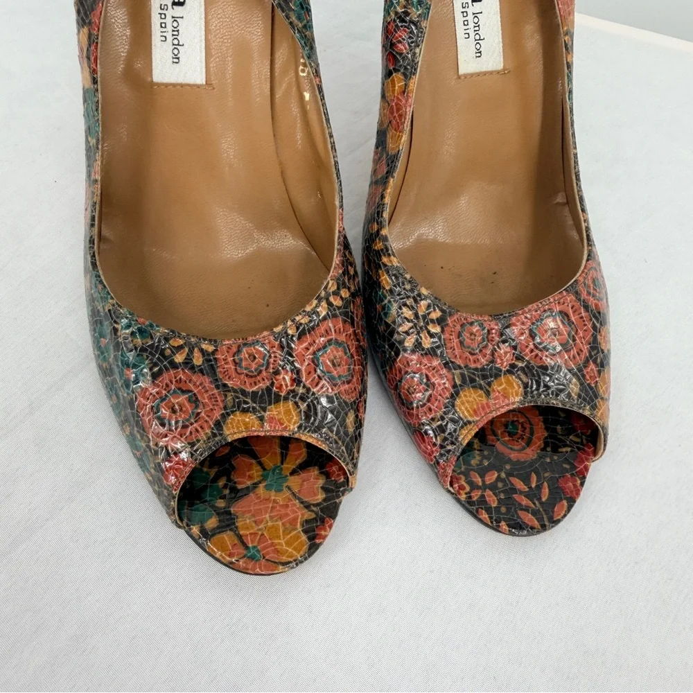 Sacha London Floral Leather Peep Toe Heels Size 7 Made in Spain